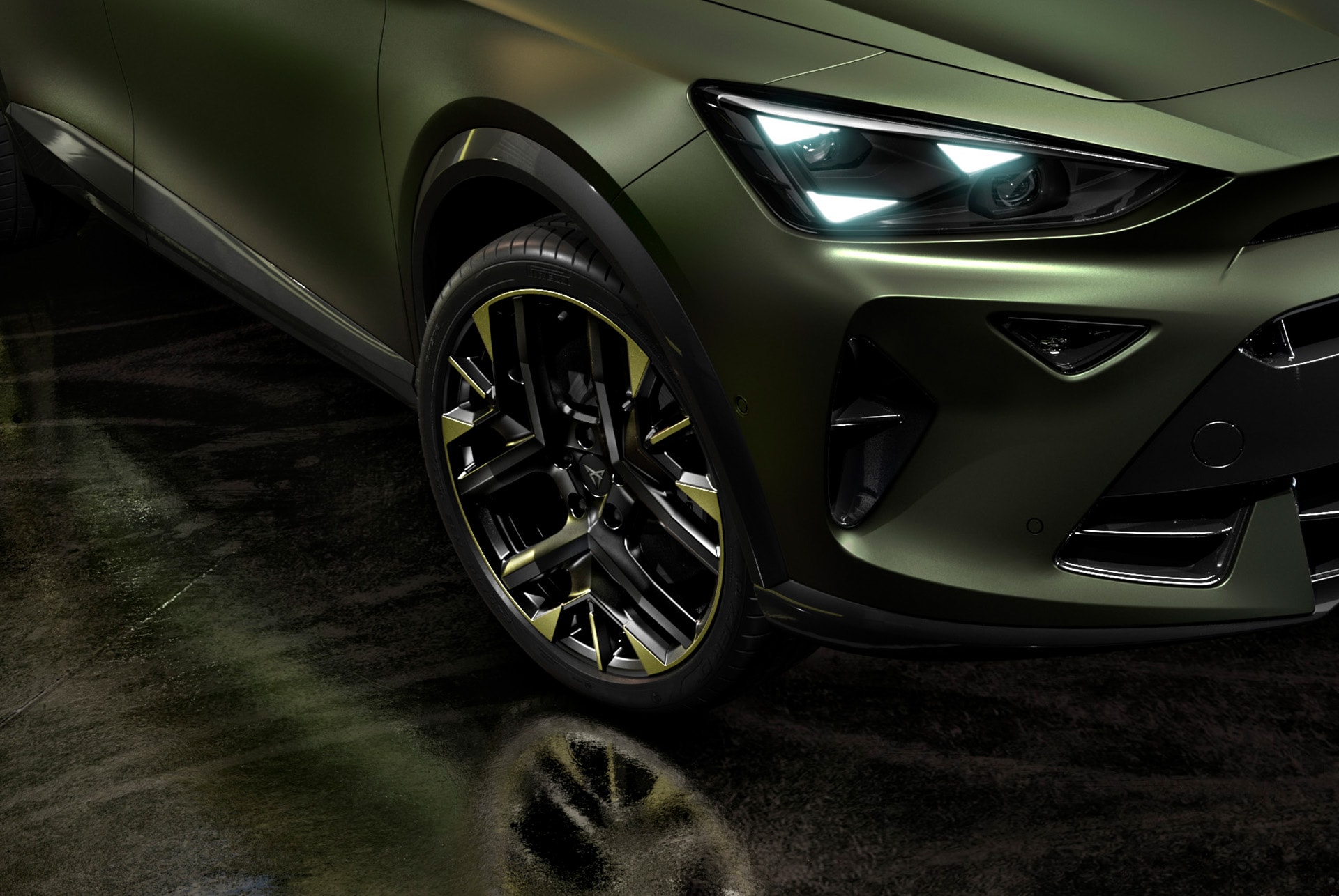 Close-up of the sulphur 19-inch alloy wheels that add a daring touch to the CUPRA Formentor from the tribe edition. 