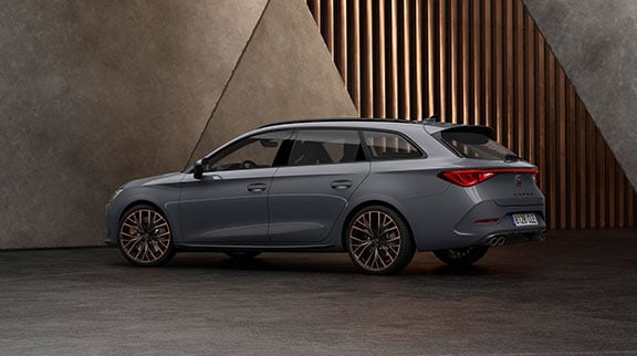 new CUPRA Leon Sportstourer ehybrid family sports car in graphene grey colour specifications